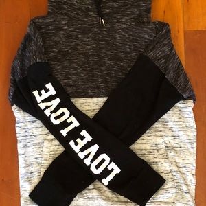 Black & Grey Flirtitude ACTIVE Sweet-Shirt